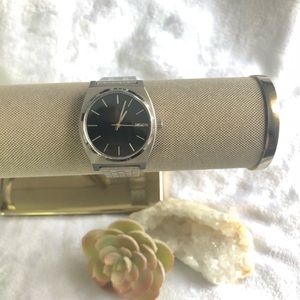 Nixon Watch